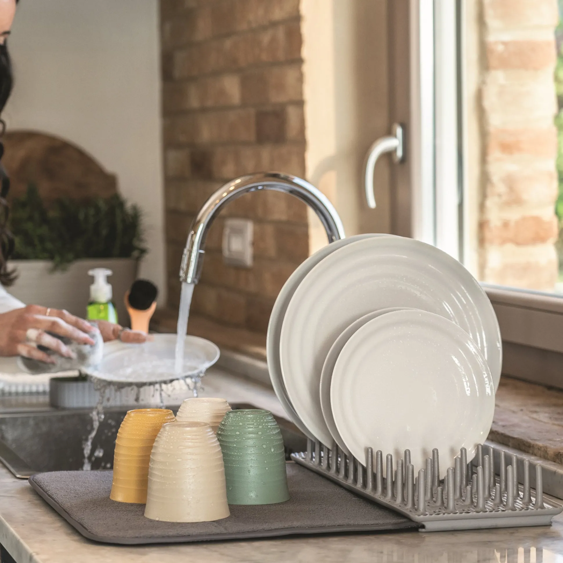 SCOLAPIATTI CON TAPPETINO 'DRY&SAFE' "ORGANIZATION"